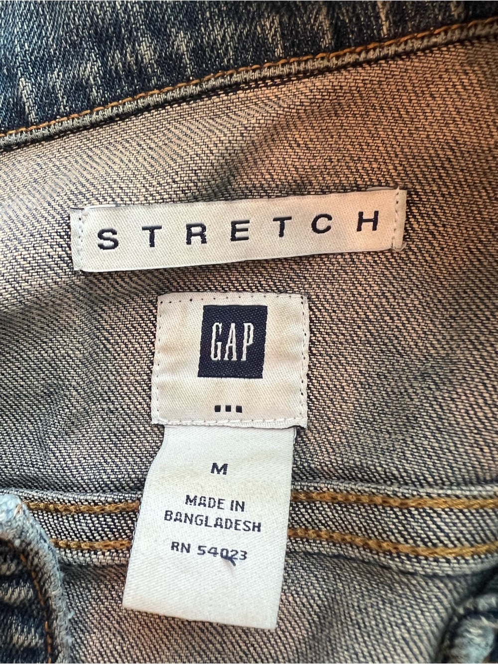 GAP Stretch Denim Jean Jacket Medium Blue Wash Classic Trucker Cotton Blend M - Picture 3 of 9